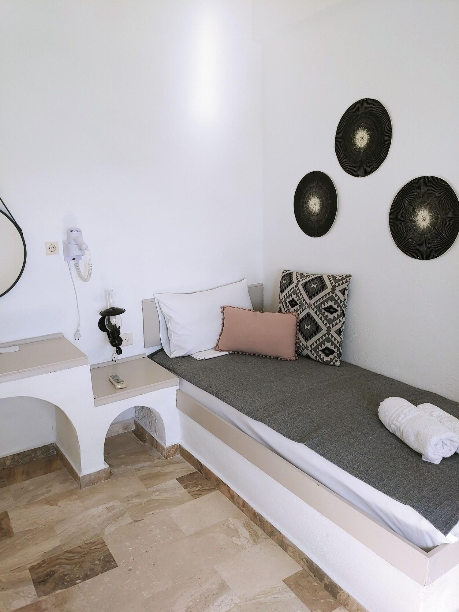 Achlia Hotel Екстериор снимка
