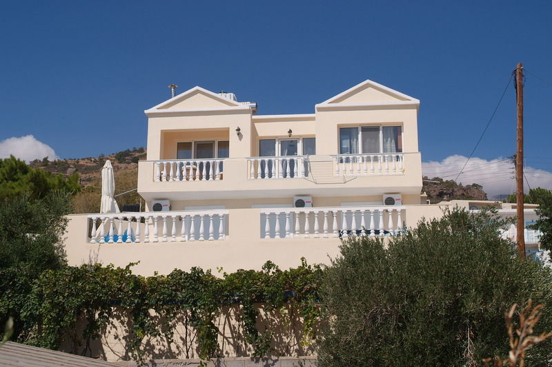 Achlia Hotel Екстериор снимка