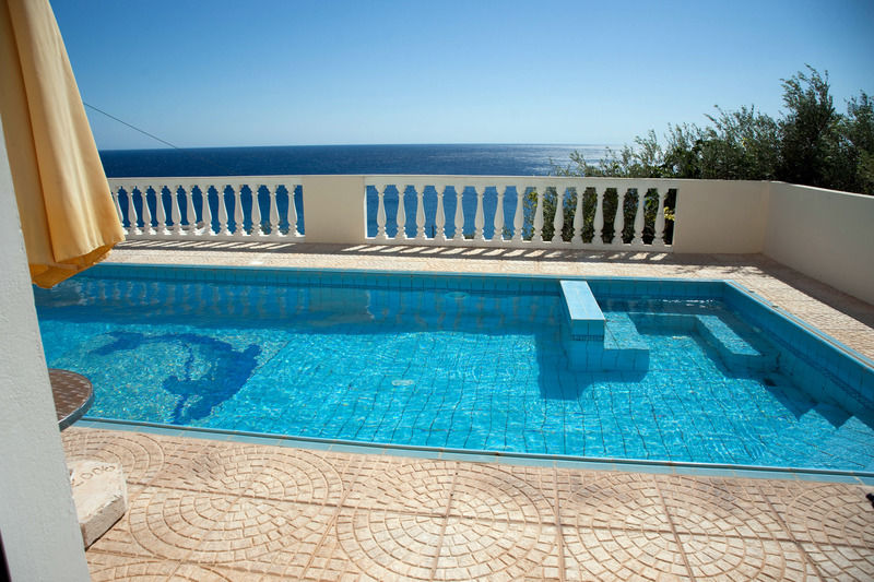 Achlia Hotel Екстериор снимка